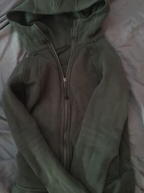 lululemon athletica Olive Green Full-Zip Hooded Jacket